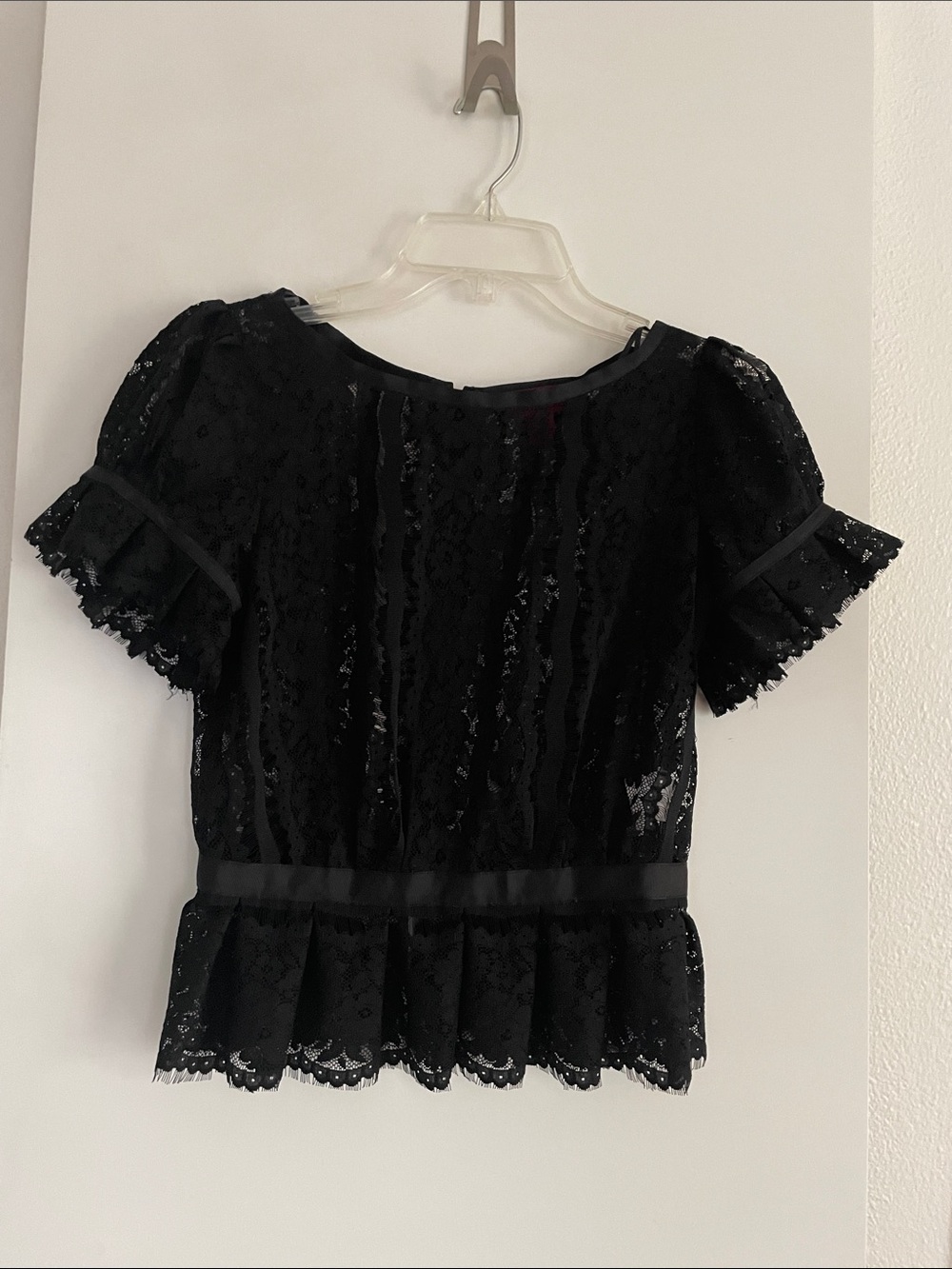 JS Collection CANADA- Black Lace Fitted Waist Blouse Zip Back NWOT